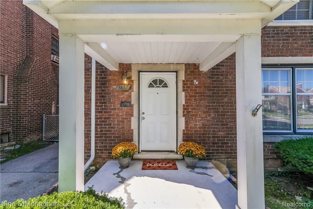 3867 Harvard Road Detroit, MI 48224 - Photo 5 of 40 004-Front_Entrance-4849800-large.jpg