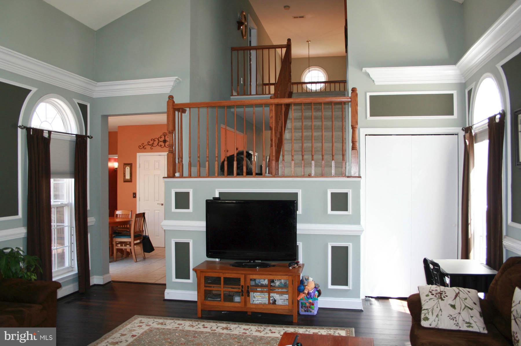 108 Meadows Road Fredericksburg, VA 22406 - Photo 15 of 30 Living Room/Family Room