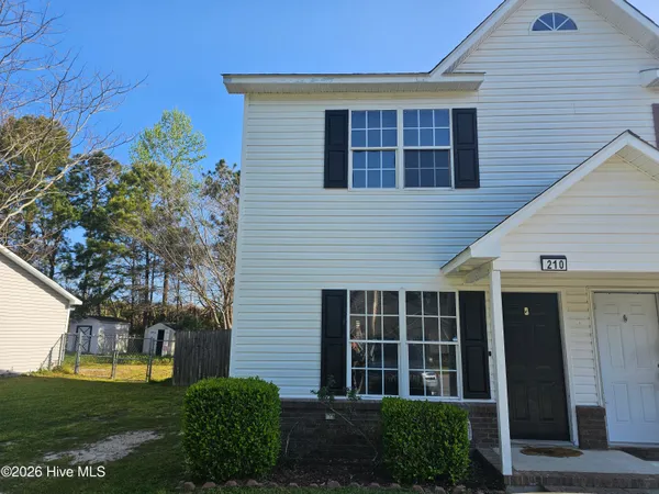 $1,150 | 210 Mesa Lane, Jacksonville, NC 28546