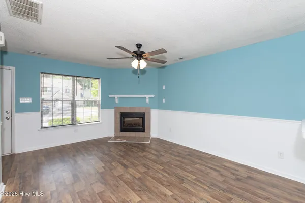 $1,150 | 210 Mesa Lane, Jacksonville, NC 28546