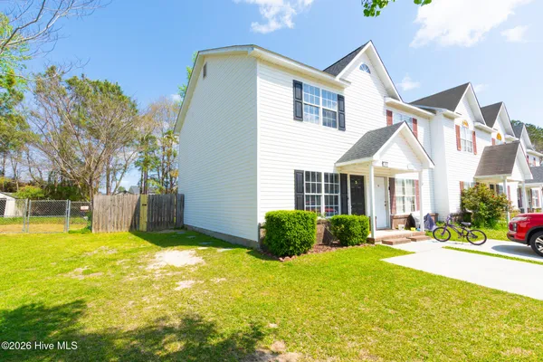 $1,150 | 210 Mesa Lane, Jacksonville, NC 28546