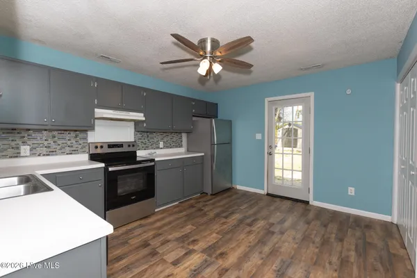 $1,150 | 210 Mesa Lane, Jacksonville, NC 28546