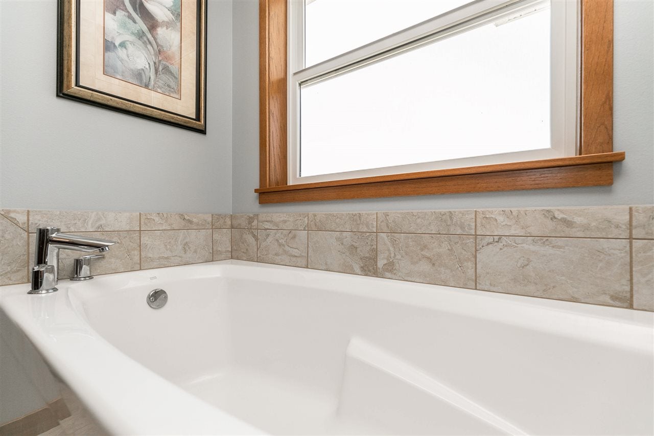 2878 Arabian Road Alburnett, IA 52202 - Photo 13 of 41 Gallery Image 13