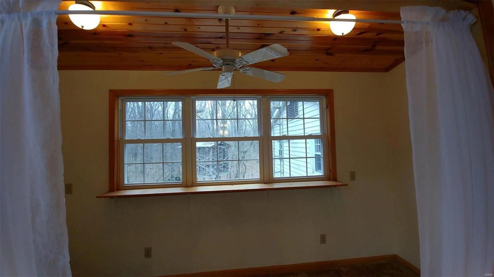 14425 Rod And Gun Road Breese, IL 62230 - Photo 8 of 17 Gallery Image 8