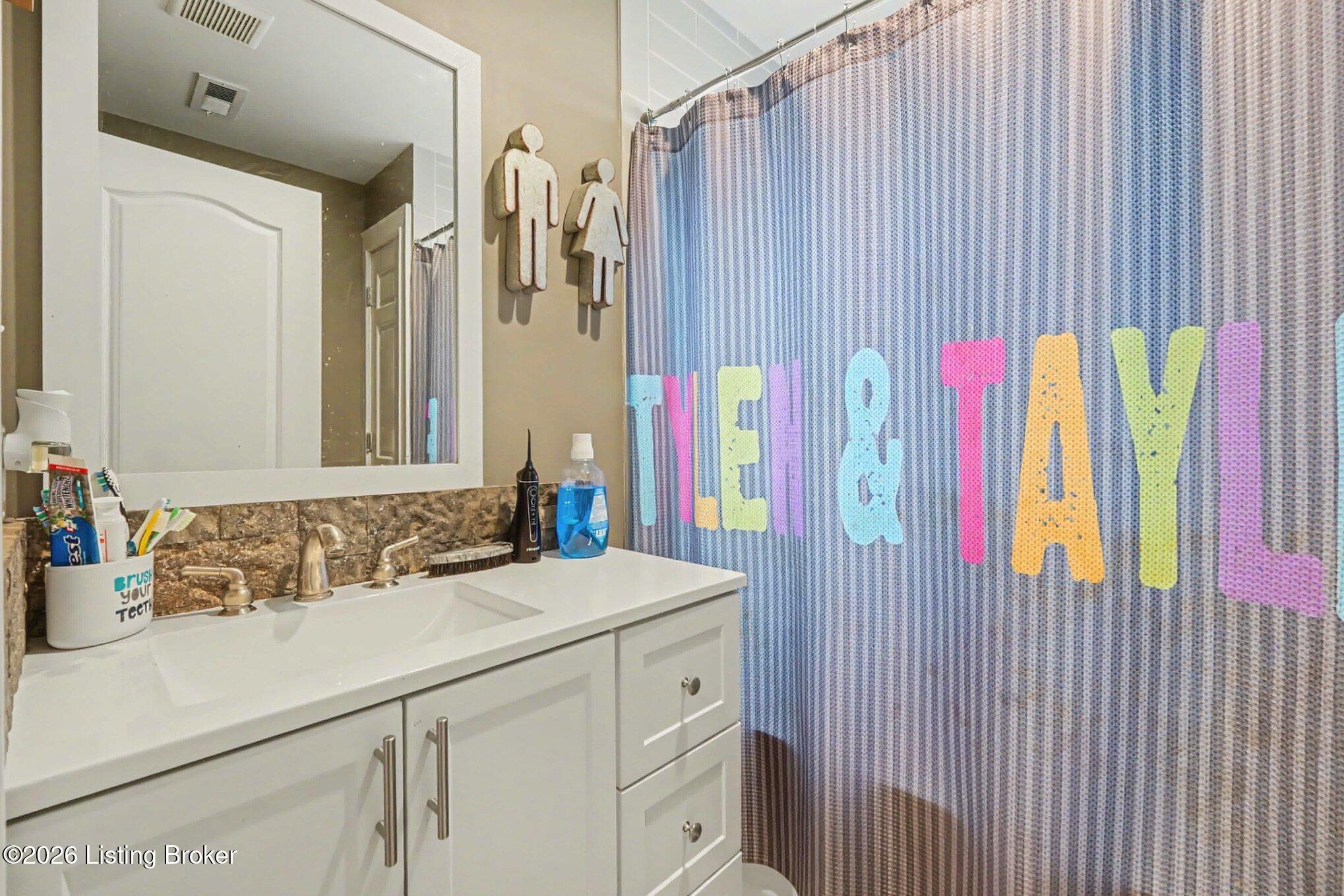 107 Covington Avenue Springfield, KY 40069 - Photo 17 of 27 015_file_1513