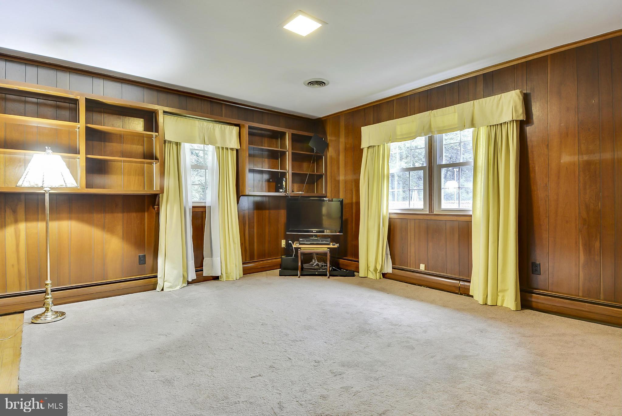 2138 Apple Tree Lane Silver Spring, MD 20905 - Photo 14 of 30