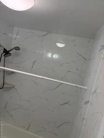 $3,300 | 33-08 Francis Lewis Boulevard, Unit 2 | Auburndale