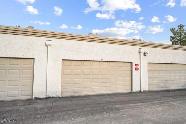 $263,900 | 340 Seine Way, Henderson, NV 89014