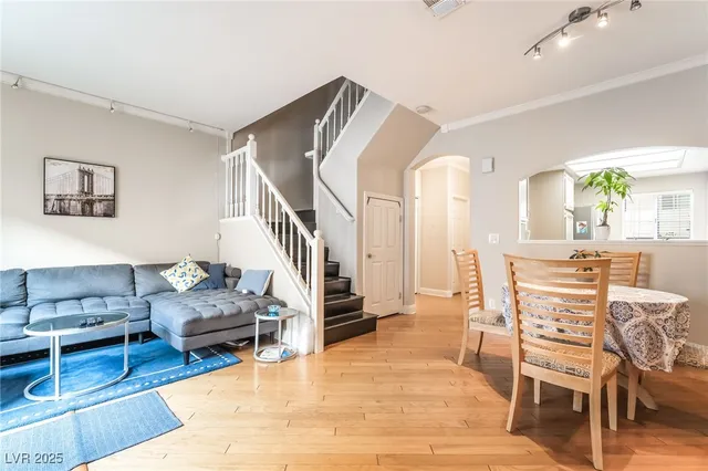 $263,900 | 340 Seine Way, Henderson, NV 89014