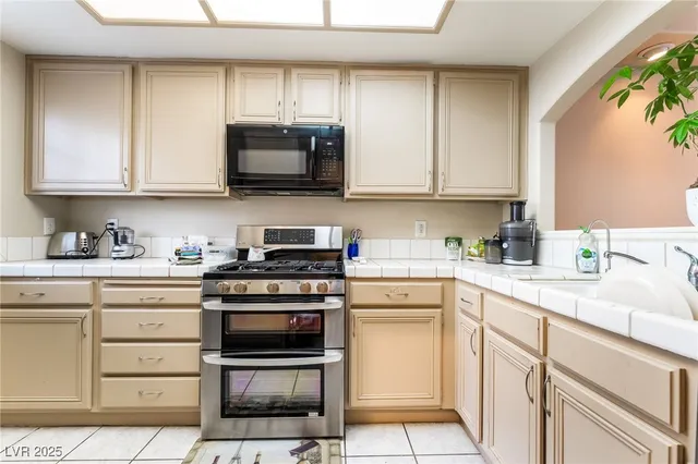 $263,900 | 340 Seine Way, Henderson, NV 89014