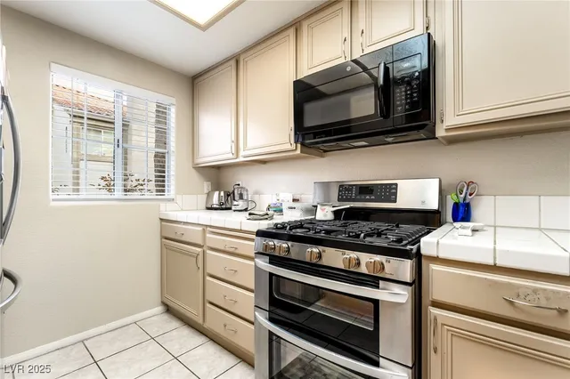 $263,900 | 340 Seine Way, Henderson, NV 89014