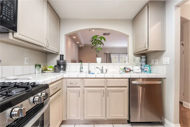 $263,900 | 340 Seine Way, Henderson, NV 89014