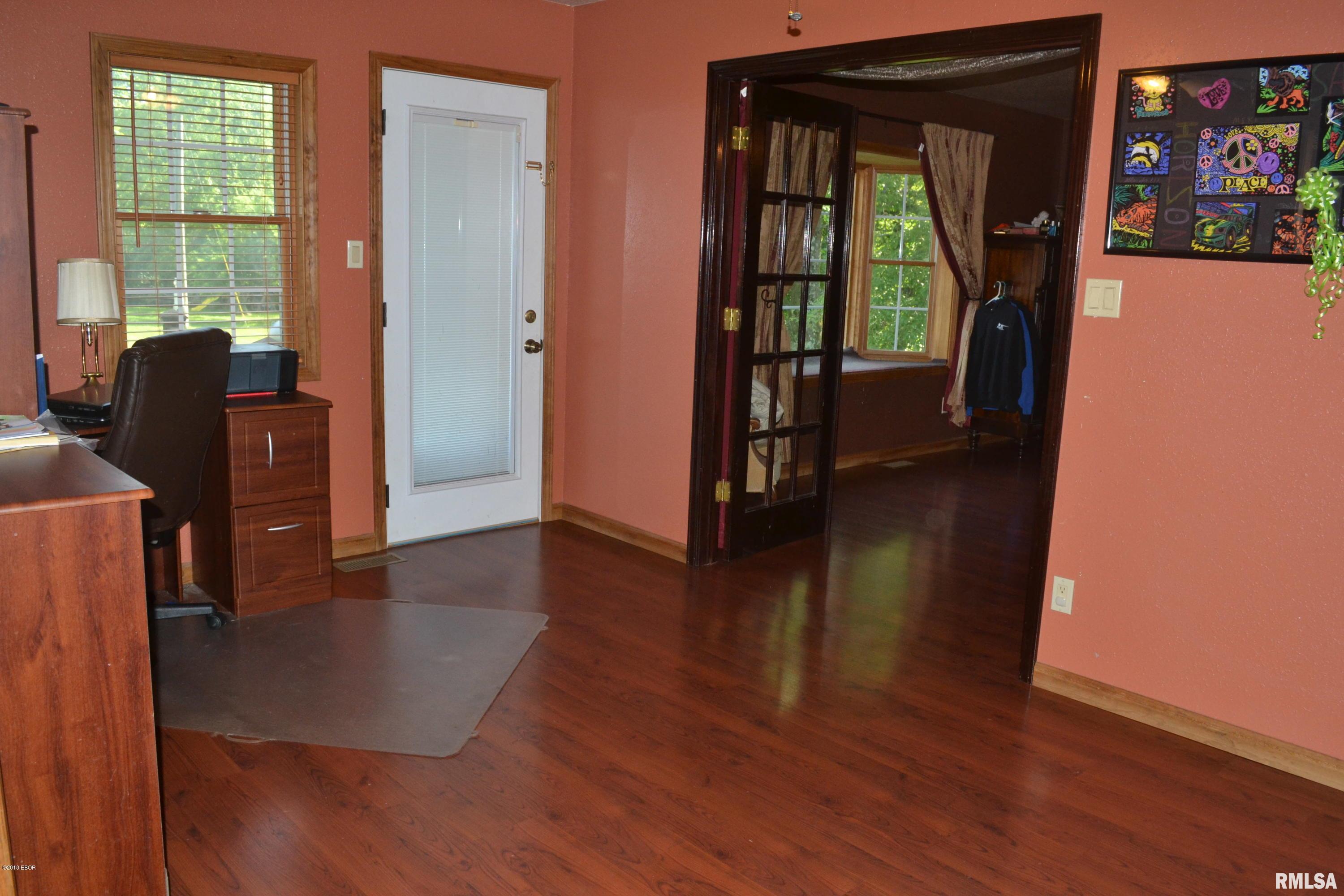 658 Deerfield Road Walnut Hill, IL 62893 - Photo 11 of 31