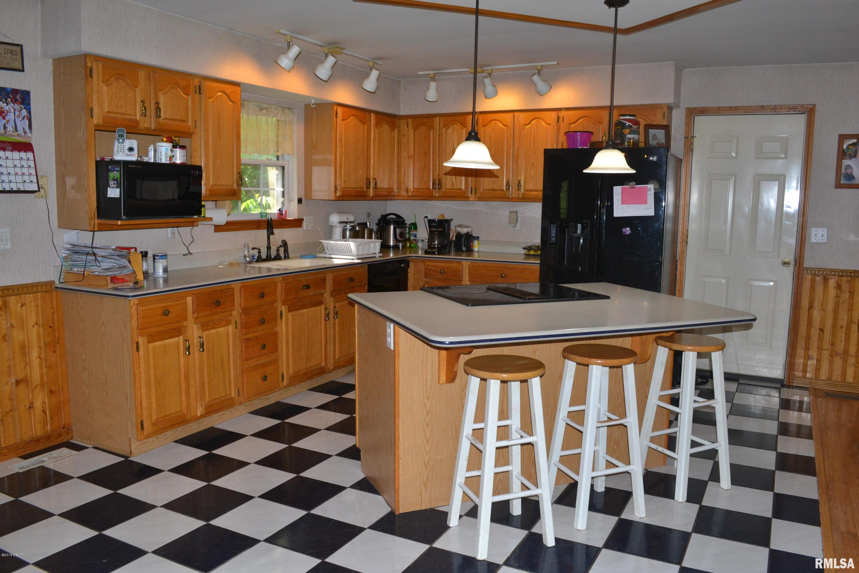 658 Deerfield Road Walnut Hill, IL 62893 - Photo 6 of 31