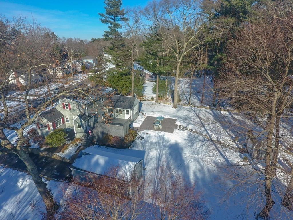 29 Hutchinson Road Walpole, MA 02081 - Photo 34 of 38 Gallery Image 34