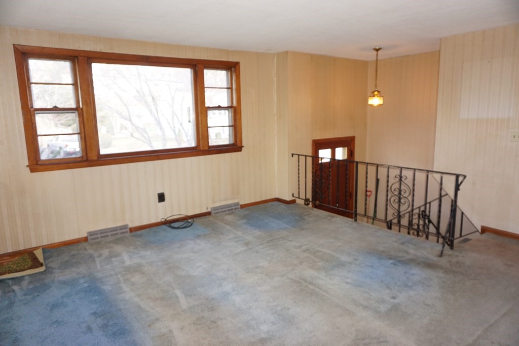 16 Harjean Road Billerica, MA 01821 - Photo 15 of 25