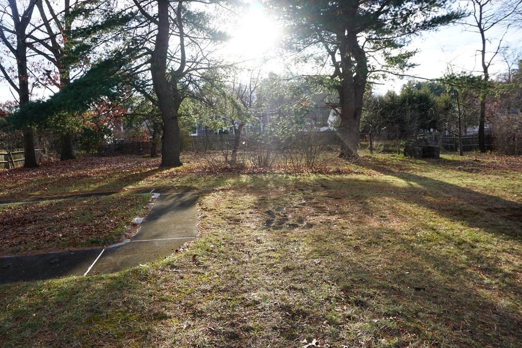 16 Harjean Road Billerica, MA 01821 - Photo 8 of 25