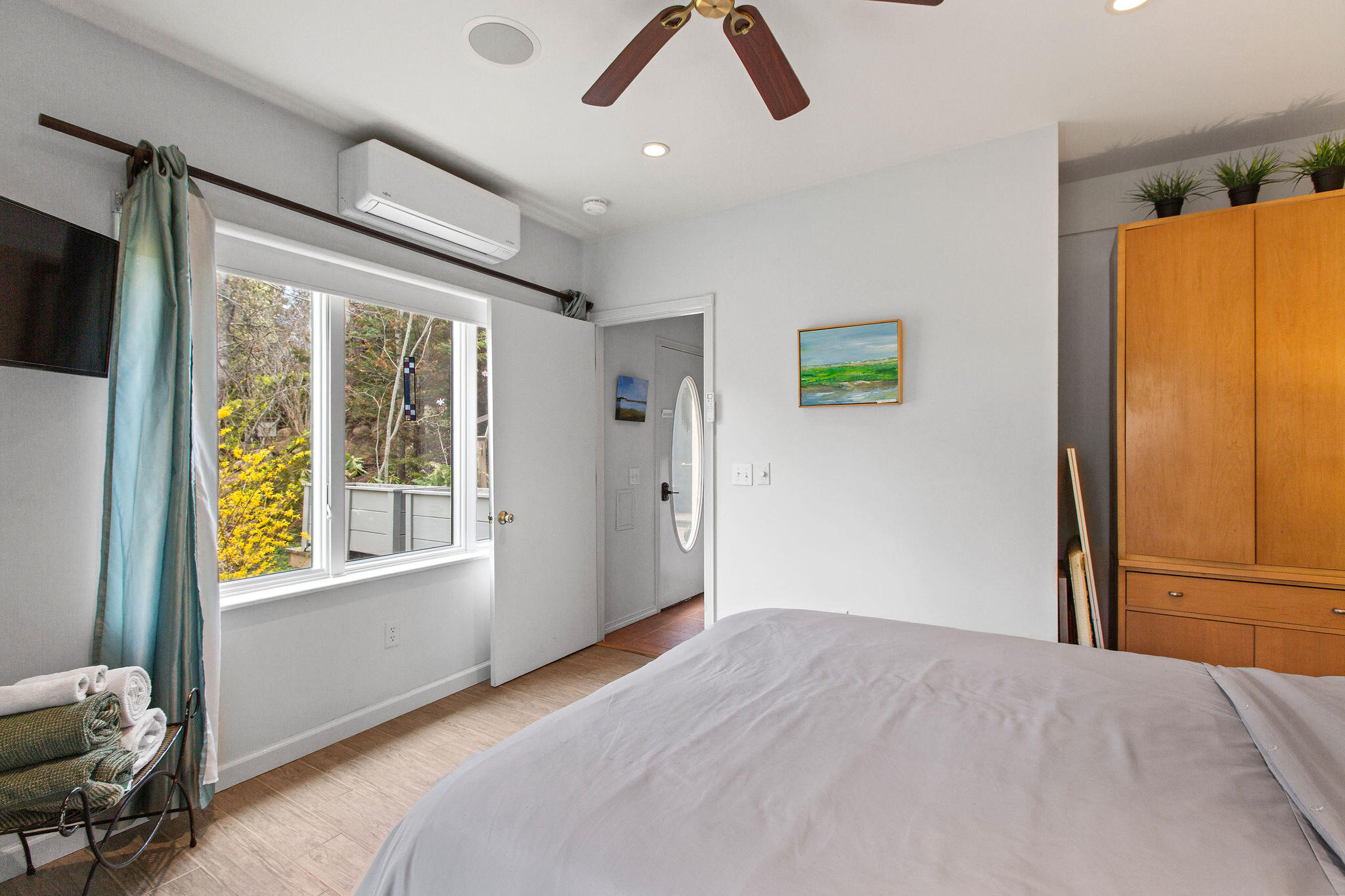 10 Somerset Road Provincetown, MA 02657 - Photo 44 of 50 a bedroom with a bed and a window
