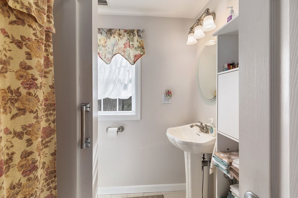 45 Pear Tree Road Haverhill, MA 01830 - Photo 19 of 34 Gallery Image 19
