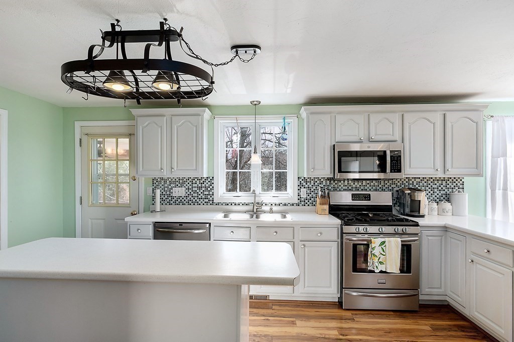45 Pear Tree Road Haverhill, MA 01830 - Photo 9 of 34 Gallery Image 9