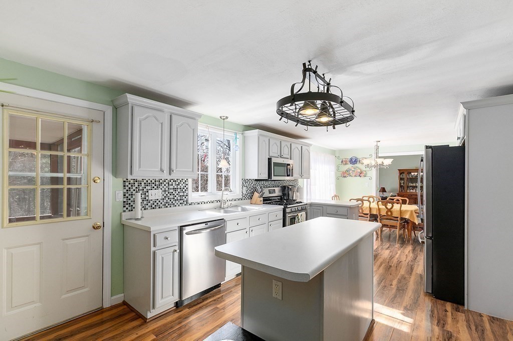 45 Pear Tree Road Haverhill, MA 01830 - Photo 10 of 34 Gallery Image 10