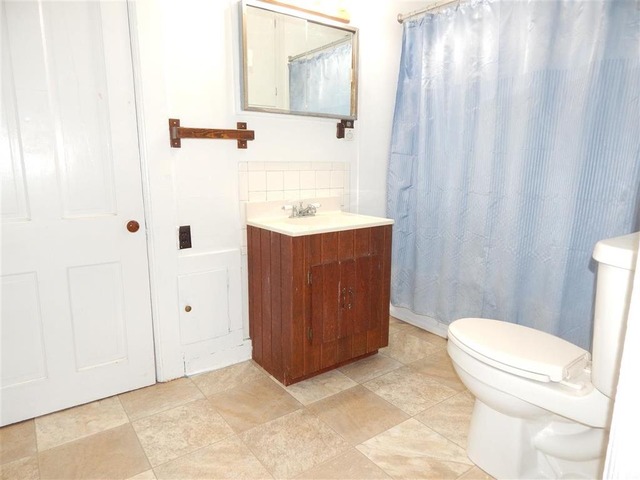 22459 Free Church Road South Beloit, IL 61080 - Photo 12 of 24