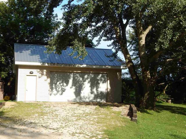 22459 Free Church Road South Beloit, IL 61080 - Photo 5 of 24