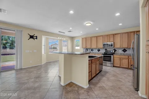 $660,000 | 7604 North 87th Drive, Glendale, AZ 85305