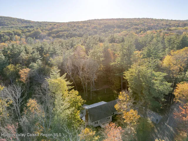 $540,000 | 230 Middle Road, Austerlitz, NY 12017