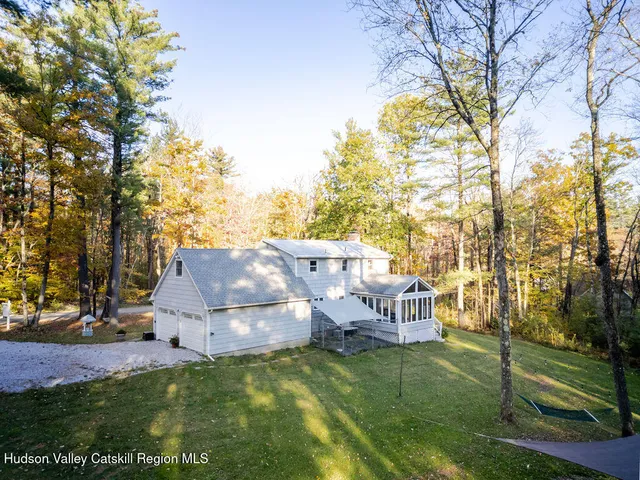 $540,000 | 230 Middle Road, Austerlitz, NY 12017