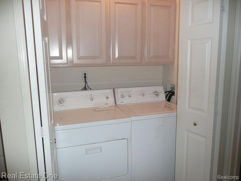41615 Glade Road, Unit 28 Canton, MI 48187 - Photo 12 of 25 FIRST FLR LAUNDRY.JPG