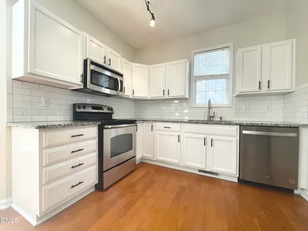 $2,270 | 2517 Tadley Court, Raleigh, NC 27603