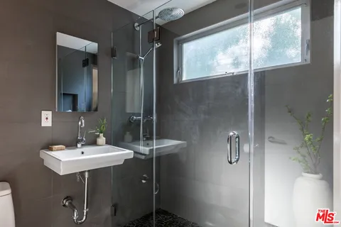 $1,675,000 | 5661 Spreading Oak Drive, Los Angeles, CA 90068