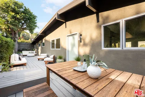 $1,675,000 | 5661 Spreading Oak Drive, Los Angeles, CA 90068