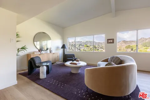 $1,675,000 | 5661 Spreading Oak Drive, Los Angeles, CA 90068