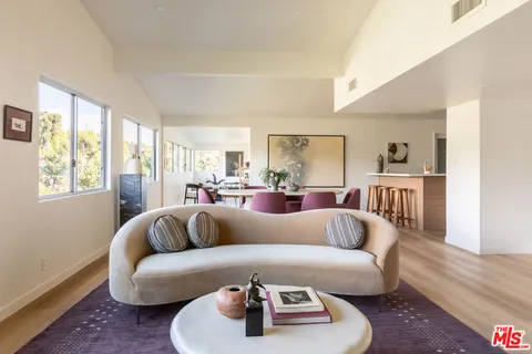 $1,675,000 | 5661 Spreading Oak Drive, Los Angeles, CA 90068