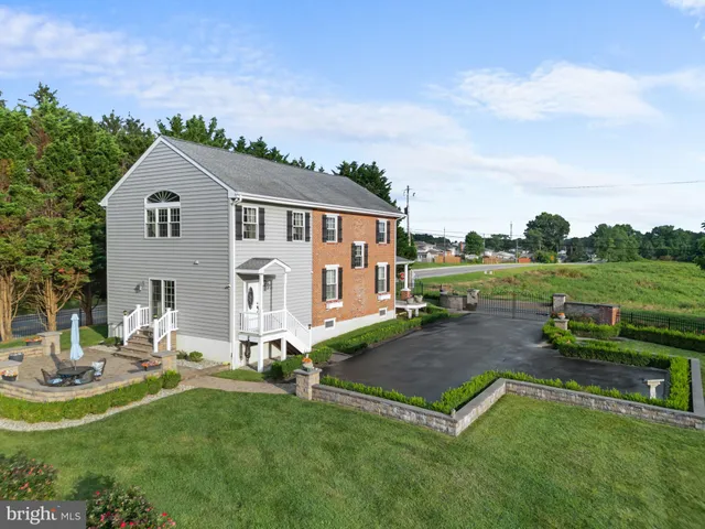 a view of a garden with an outdoor space