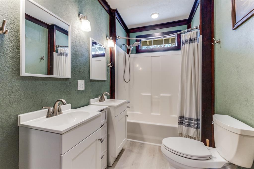 112 Elm Street Howe, TX 75459 - Photo 17 of 26 Bathroom off main hallway