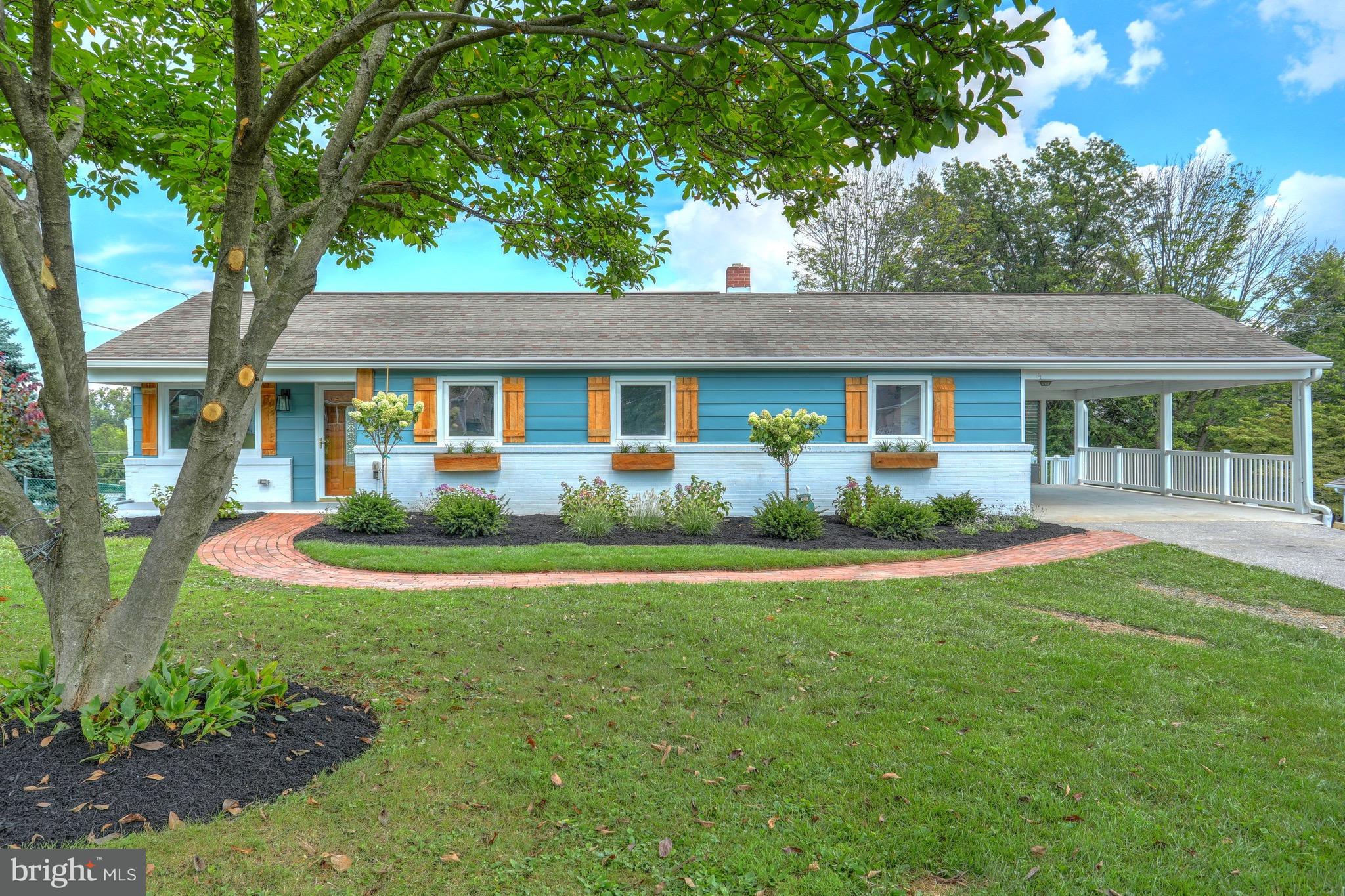 1245 Crescent Road York, PA 17402 - Photo 1 of 29 Gallery Image 1