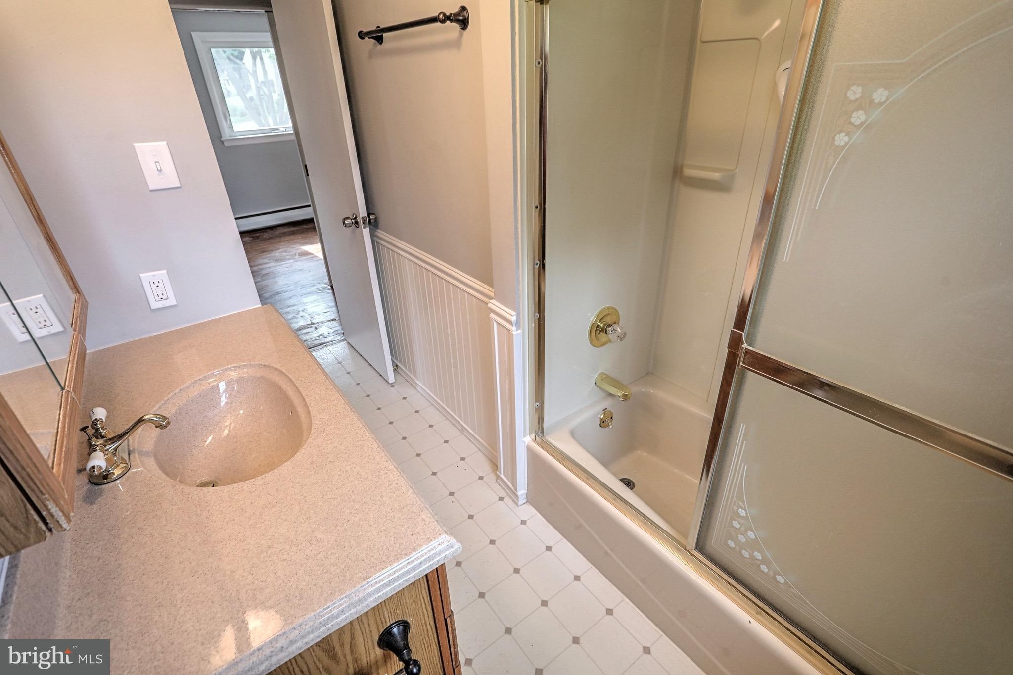 1245 Crescent Road York, PA 17402 - Photo 17 of 29 Gallery Image 17