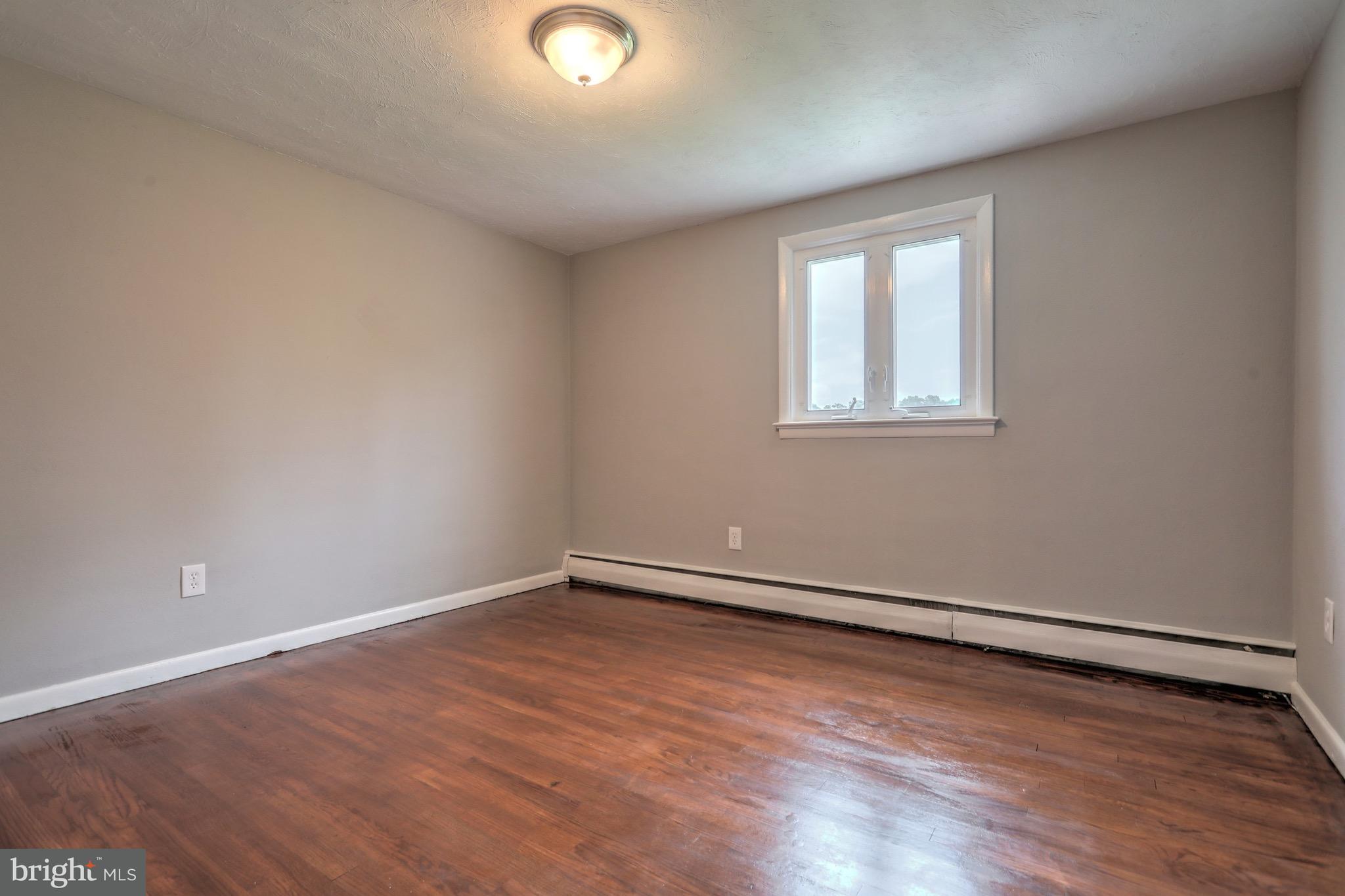 1245 Crescent Road York, PA 17402 - Photo 19 of 29 Gallery Image 19
