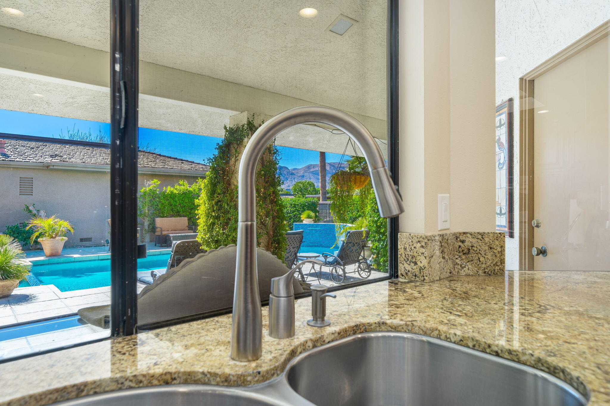 4 Dartmouth Drive Rancho Mirage, CA 92270 - Photo 13 of 35 39-web-or-mls-CM_DartmouthII_OPMG_1024_0