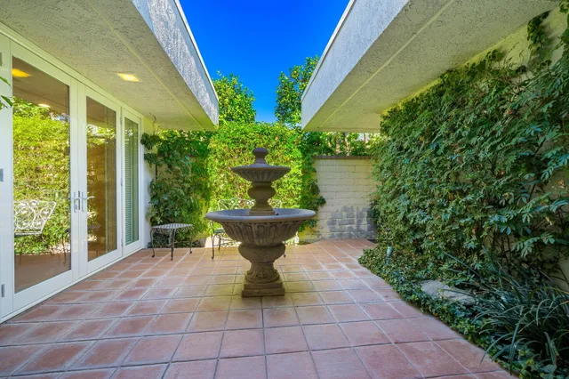 $9,500 | 4 Dartmouth Drive, Rancho Mirage, CA 92270