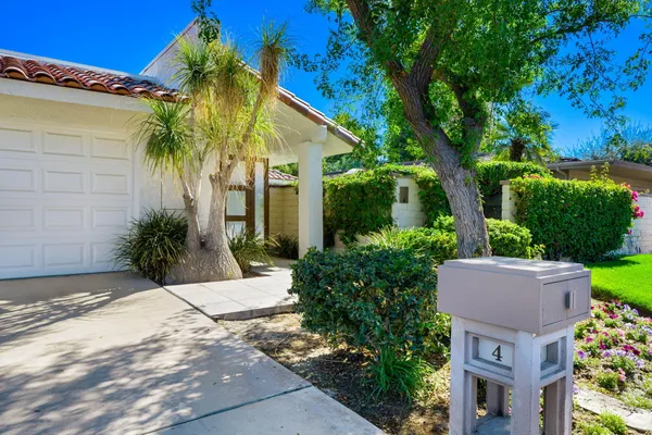 $9,500 | 4 Dartmouth Drive, Rancho Mirage, CA 92270