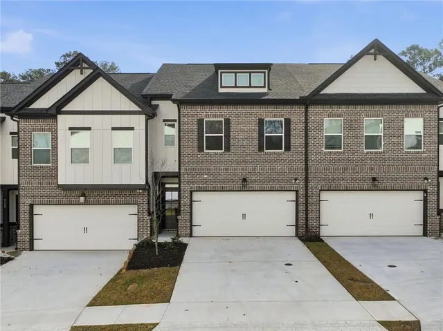 $2,595 | 5728 Urban Vlg Way, Tucker, GA 30084