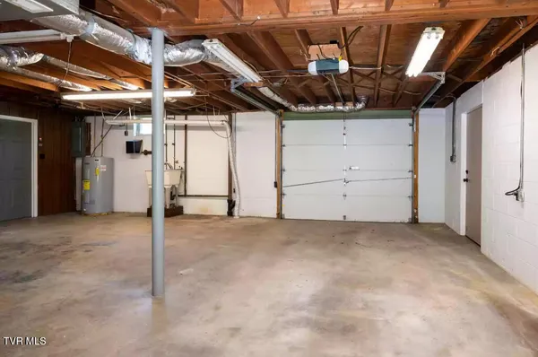 $349,000 | 3713 Bernard Circle, Kingsport, TN 37664