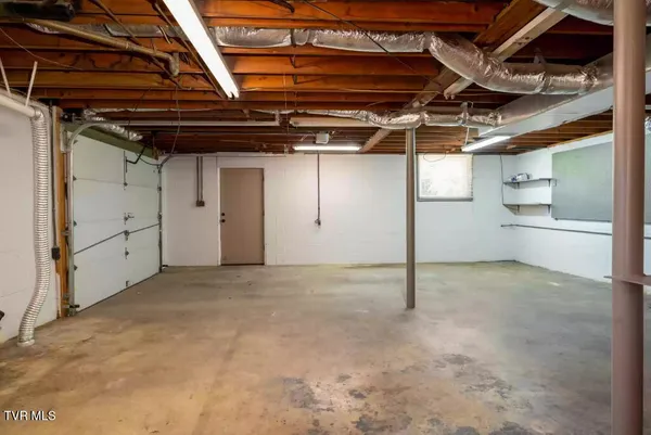 $349,000 | 3713 Bernard Circle, Kingsport, TN 37664