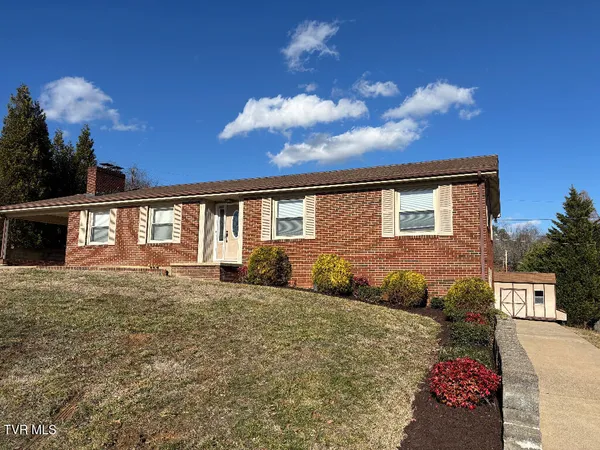 $349,000 | 3713 Bernard Circle, Kingsport, TN 37664