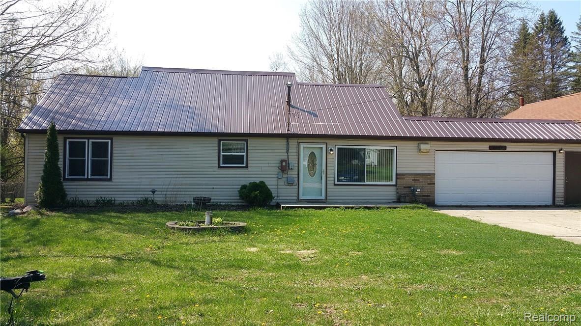 5297 Hammond Road Lapeer, MI 48446 - Photo 2 of 43 20180506_110018.jpg