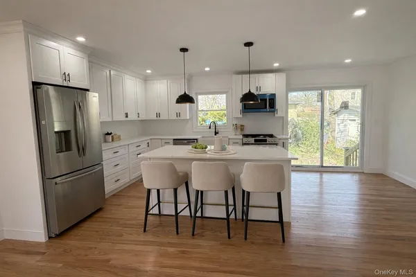 $799,000 | 207 Wright Street, Westbury, NY 11590